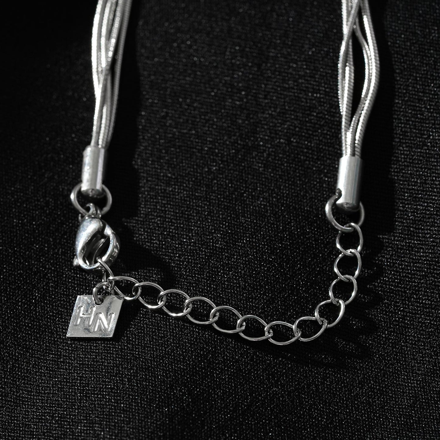 AVEZZANO White Gold (Silver Toned): Snake-Skin Textured Multi-Strand Chain Necklace - Exquisite Elegance