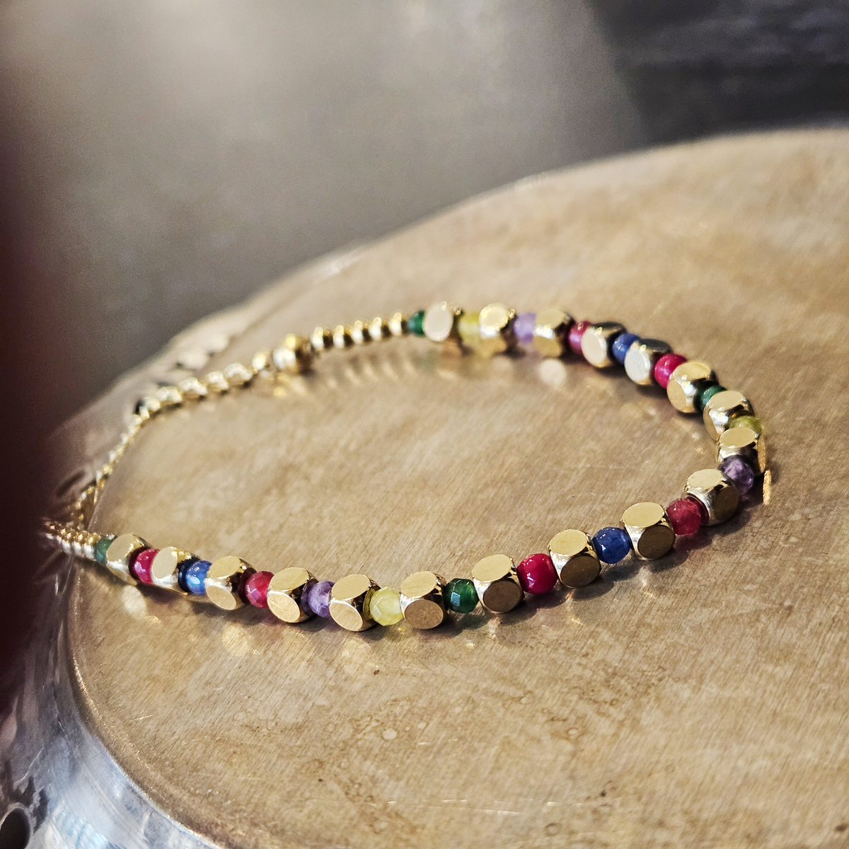 AYANNA Gold: Bracelet with Gold Beads & Hued Crystals