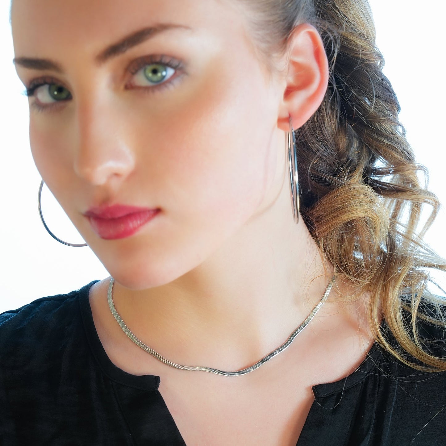 BAMBURG Silver: Star Embossed Snake Skin Textured Chain Necklace