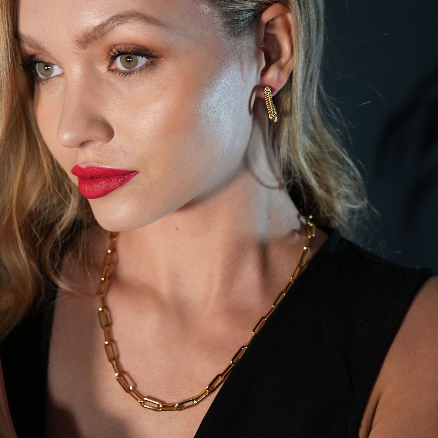 JACINTA 18" Gold: Contemporary Paper Clip Chain Necklace
