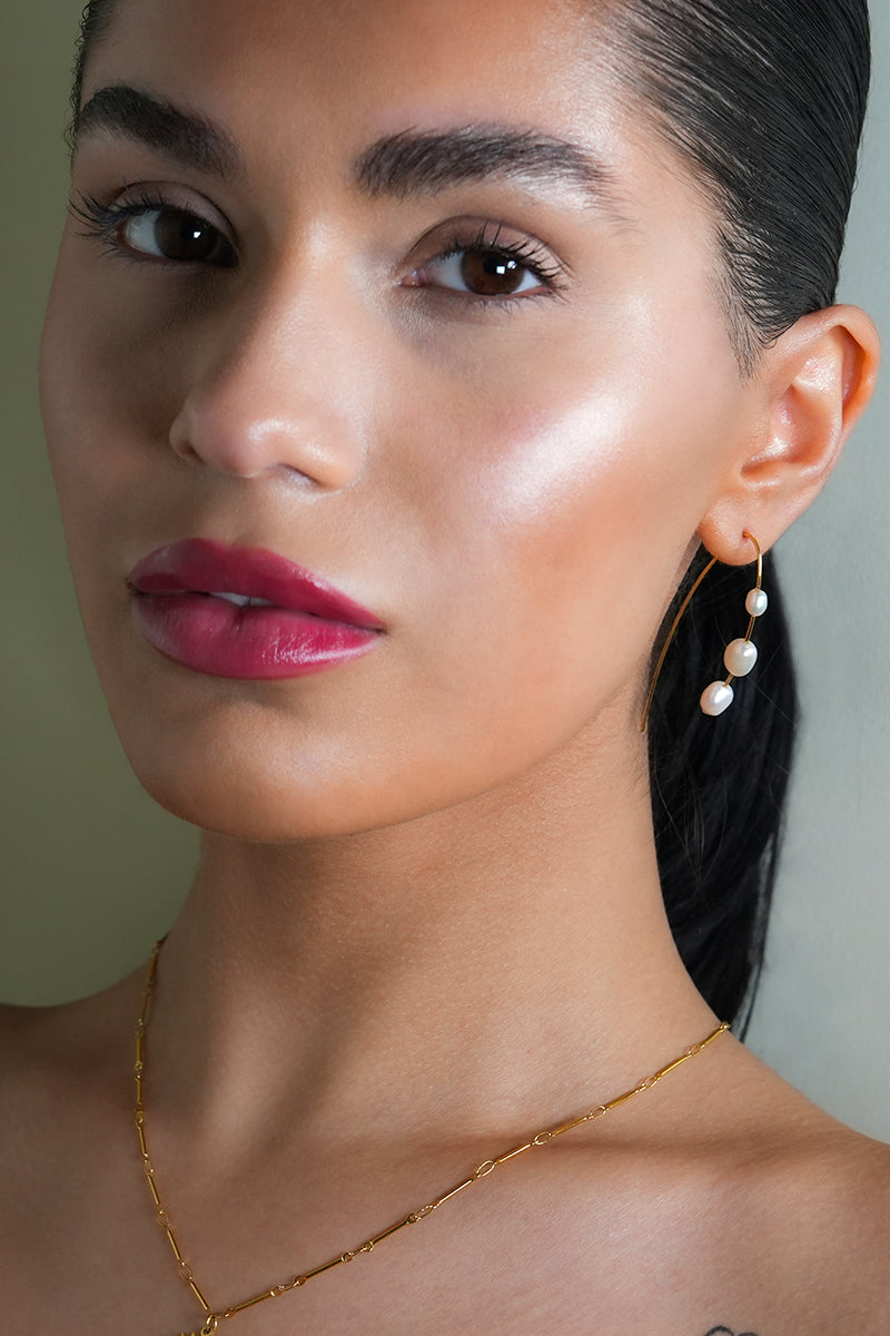 LISANNE: Geometric Shaped Modernist Hoop Earring with a Trio of Fresh-Water Pearls