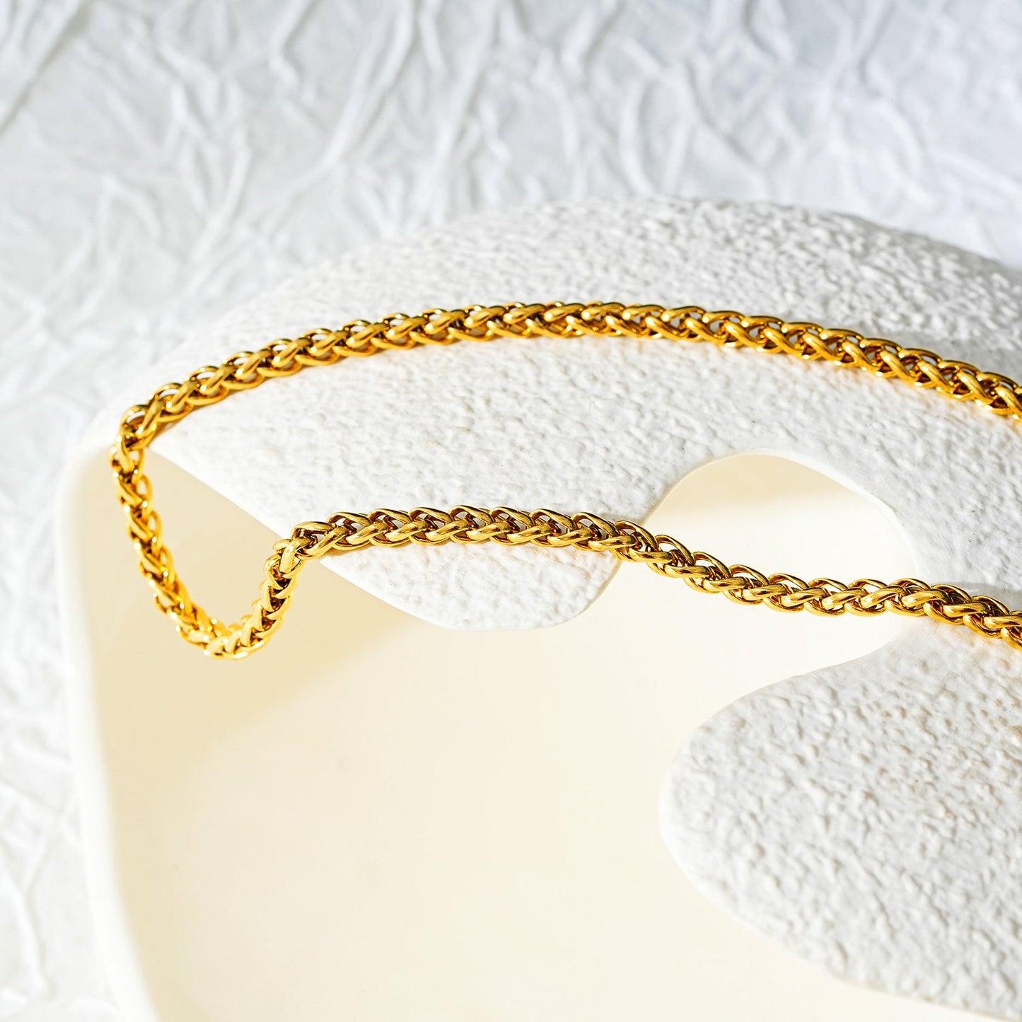 ACTON Gold: Mid Width Byzantine Chain Necklace.