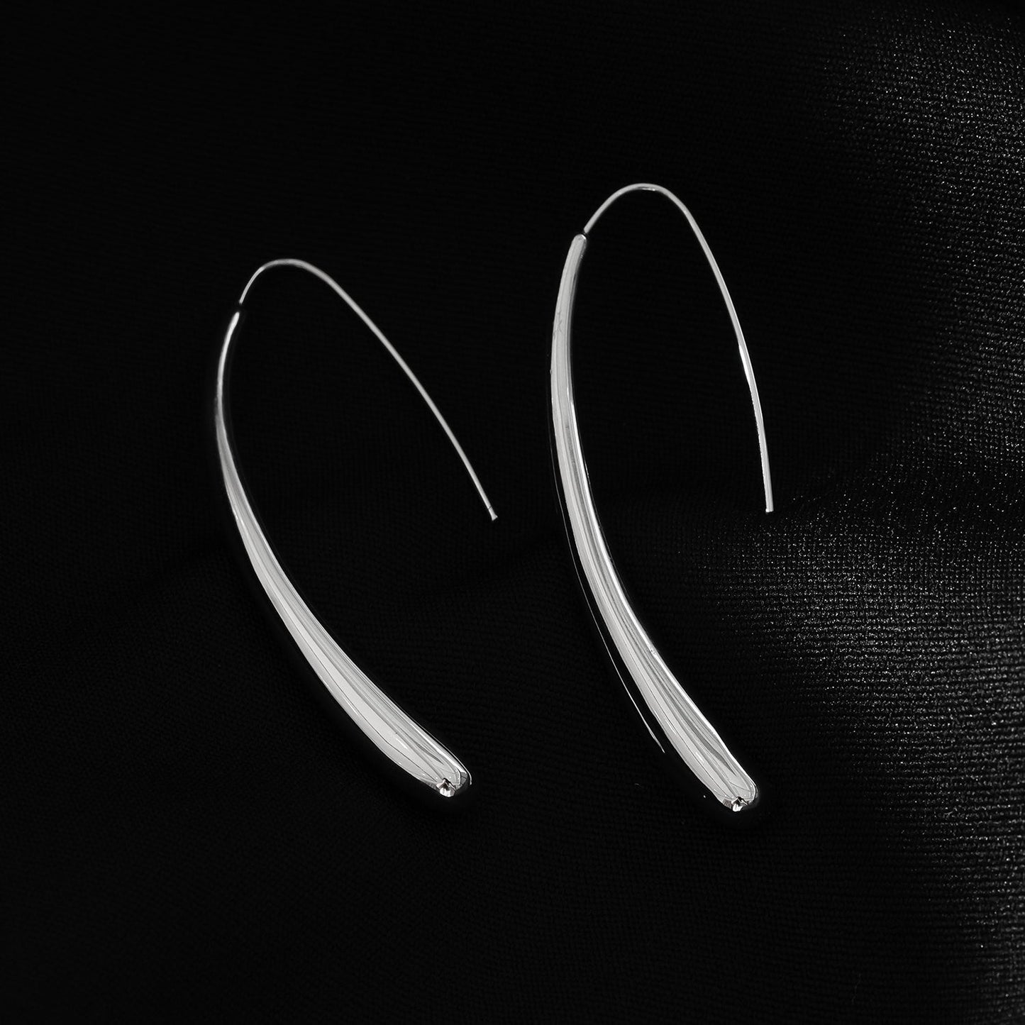 Style ADARA White Gold (Silver Toned): Abstract Elegance. Avant-Garde Geometric Earrings