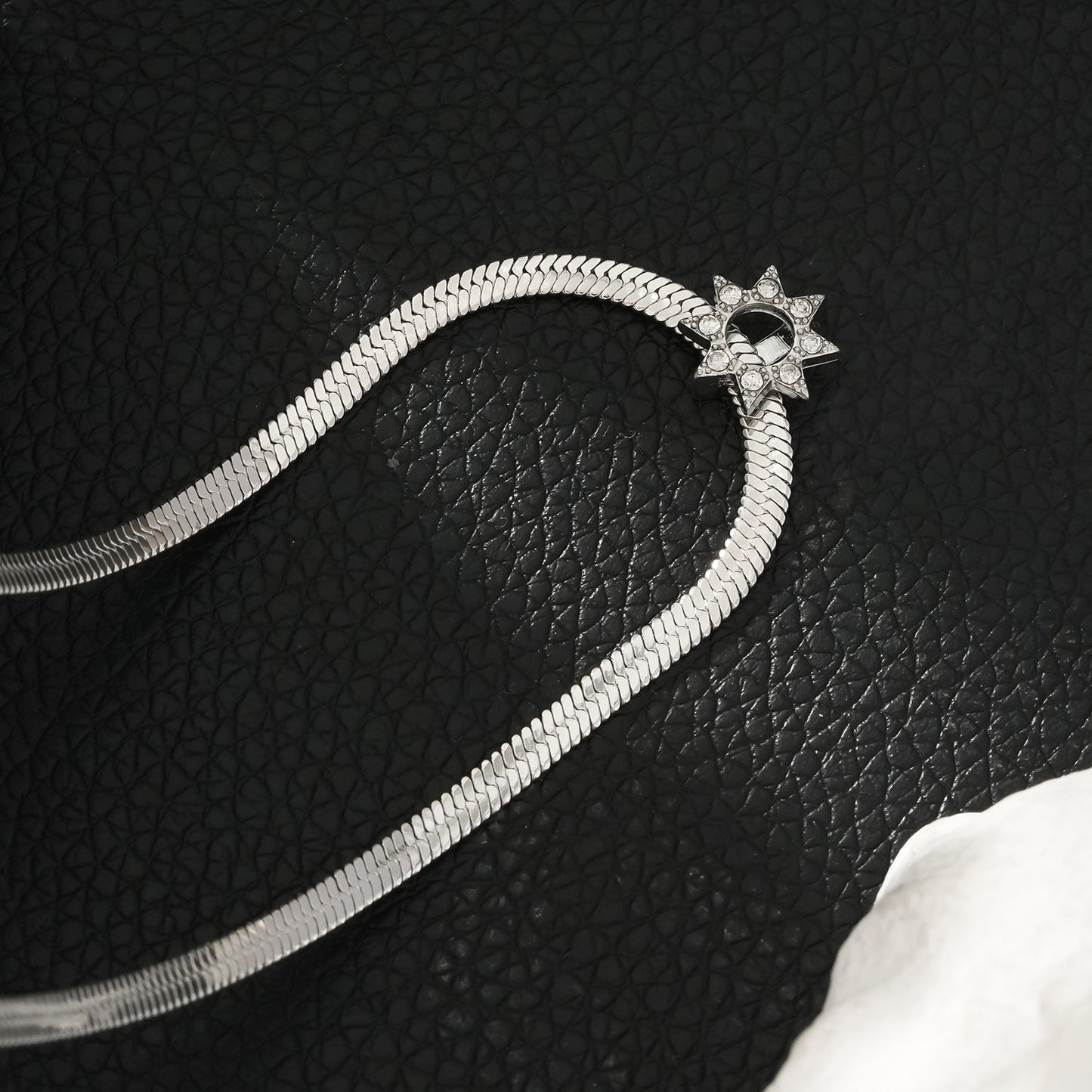 AGULAS White Gold (Silver Toned): Celestial Elegance - Snake Skin Chain Necklace with Star Charm