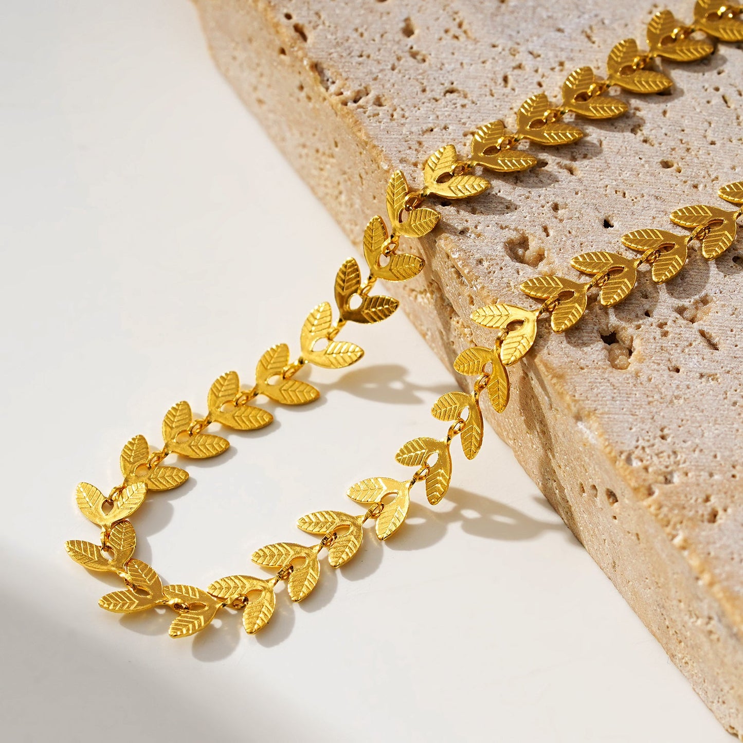 ALALA LG: Botanical Beauty Embossed Leaf Anklet