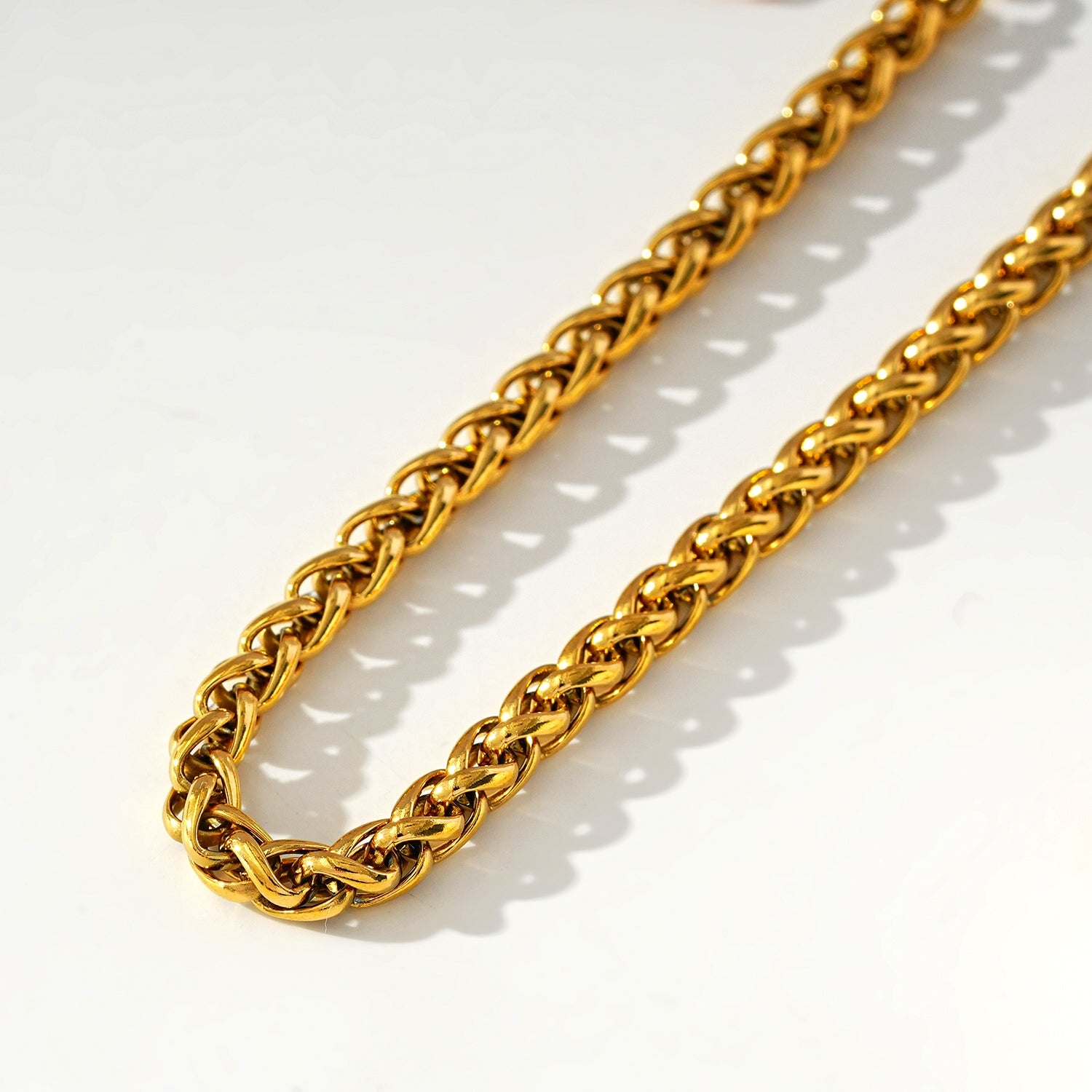 Style ALBANY: Chunky Gold Chain Necklace