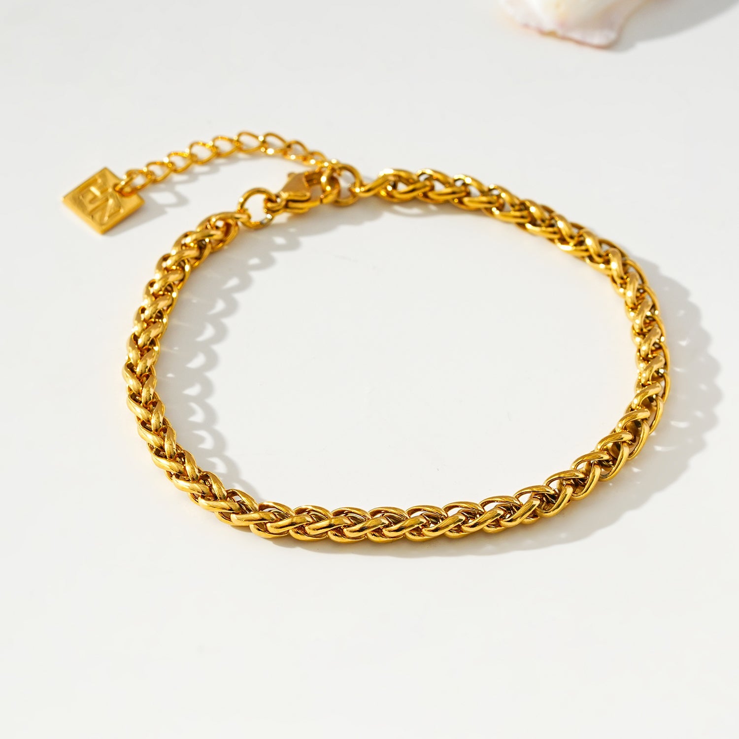 Style ALBANY: Chunky Gold Chain Necklace