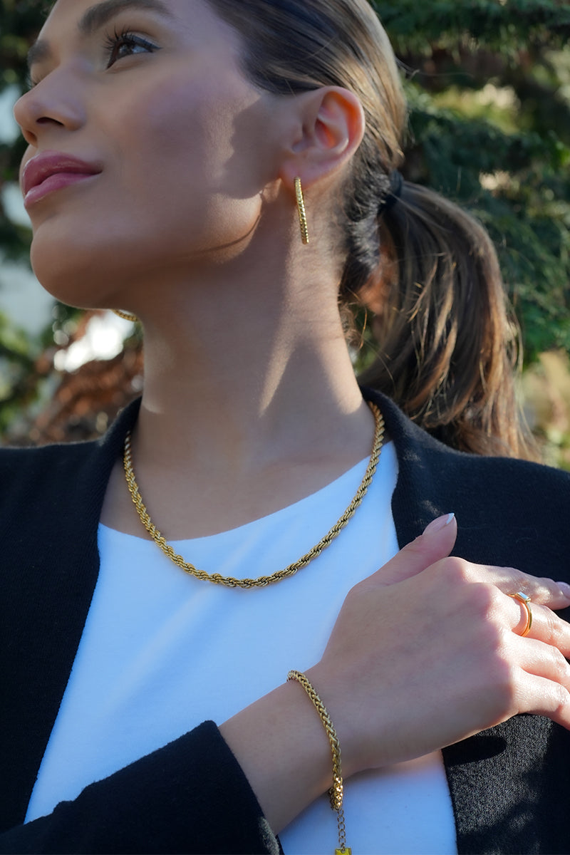 Style ALBANY: Chunky Gold Chain Necklace