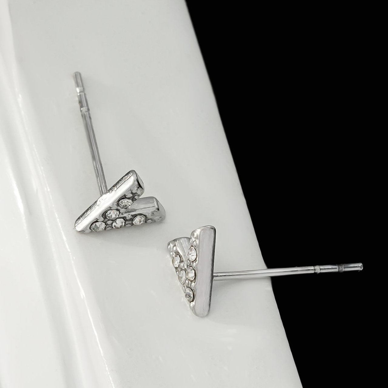 ALIVALDA Silver: 'V' Shaped Zirconia (CZ) Mini Stud Earrings