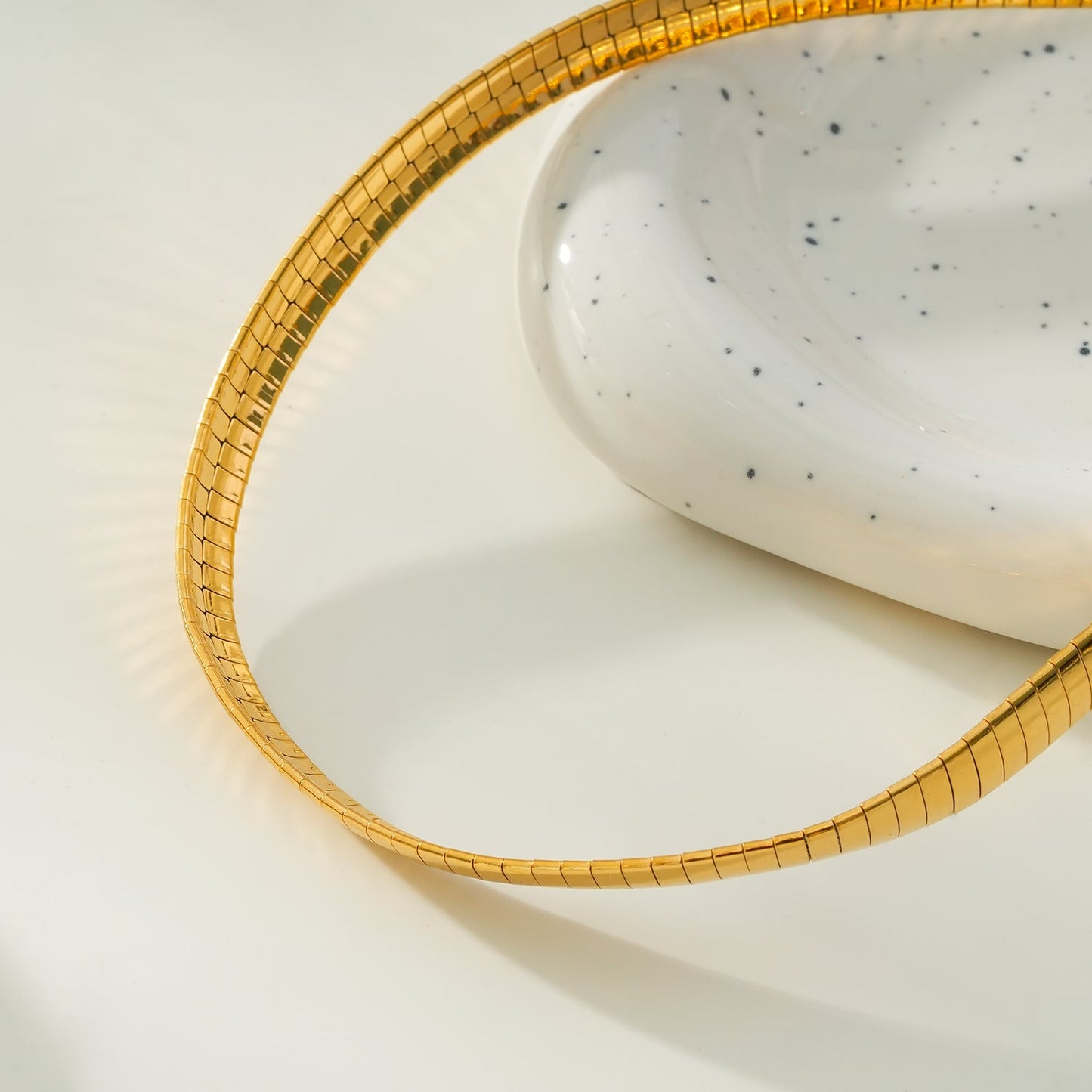 ANJILMA: Minimalist Textured Choker Collar Necklace.