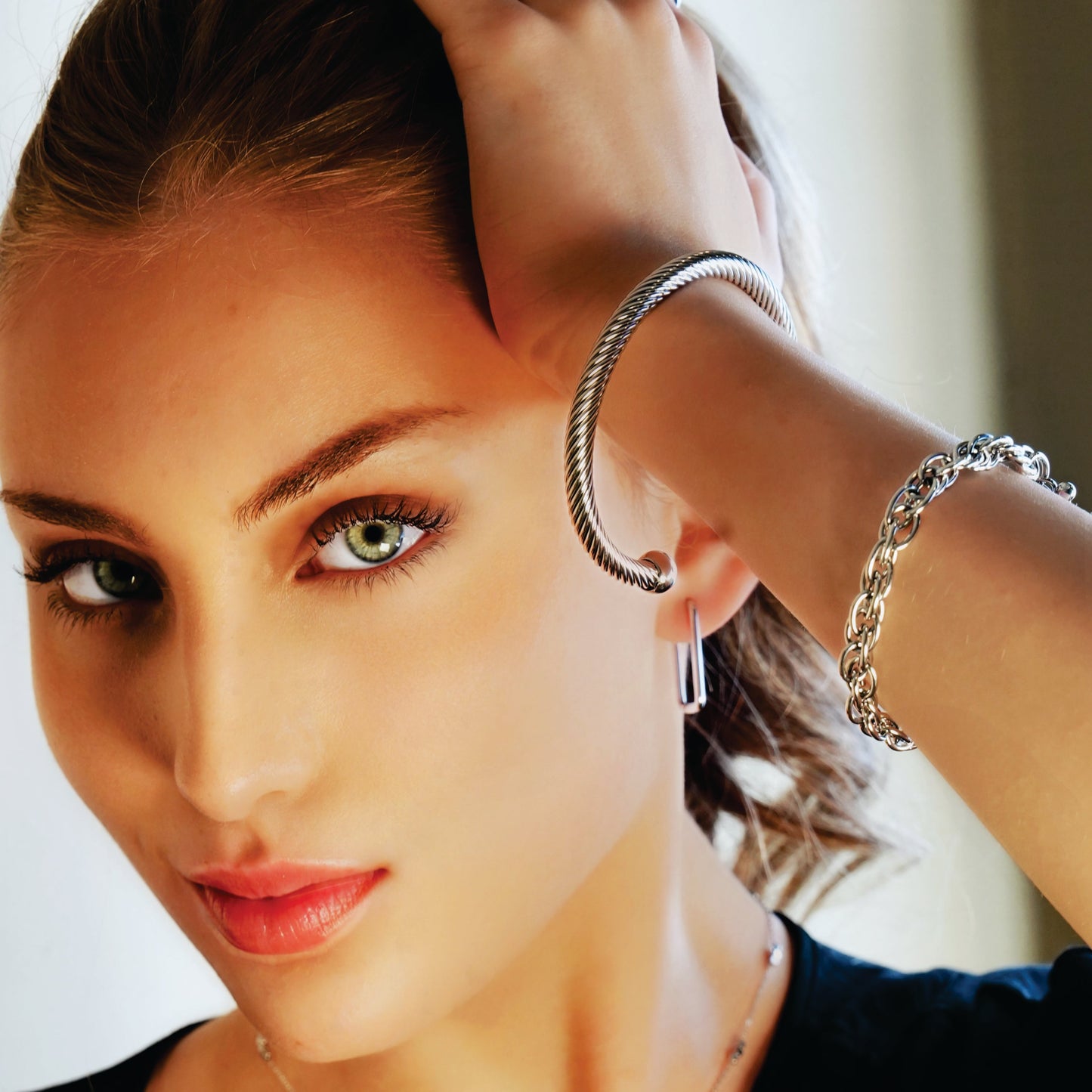 ARDA Silver (White Gold): Chunky Intricate Multi-Link Bracelet with Circle & T-Stopper