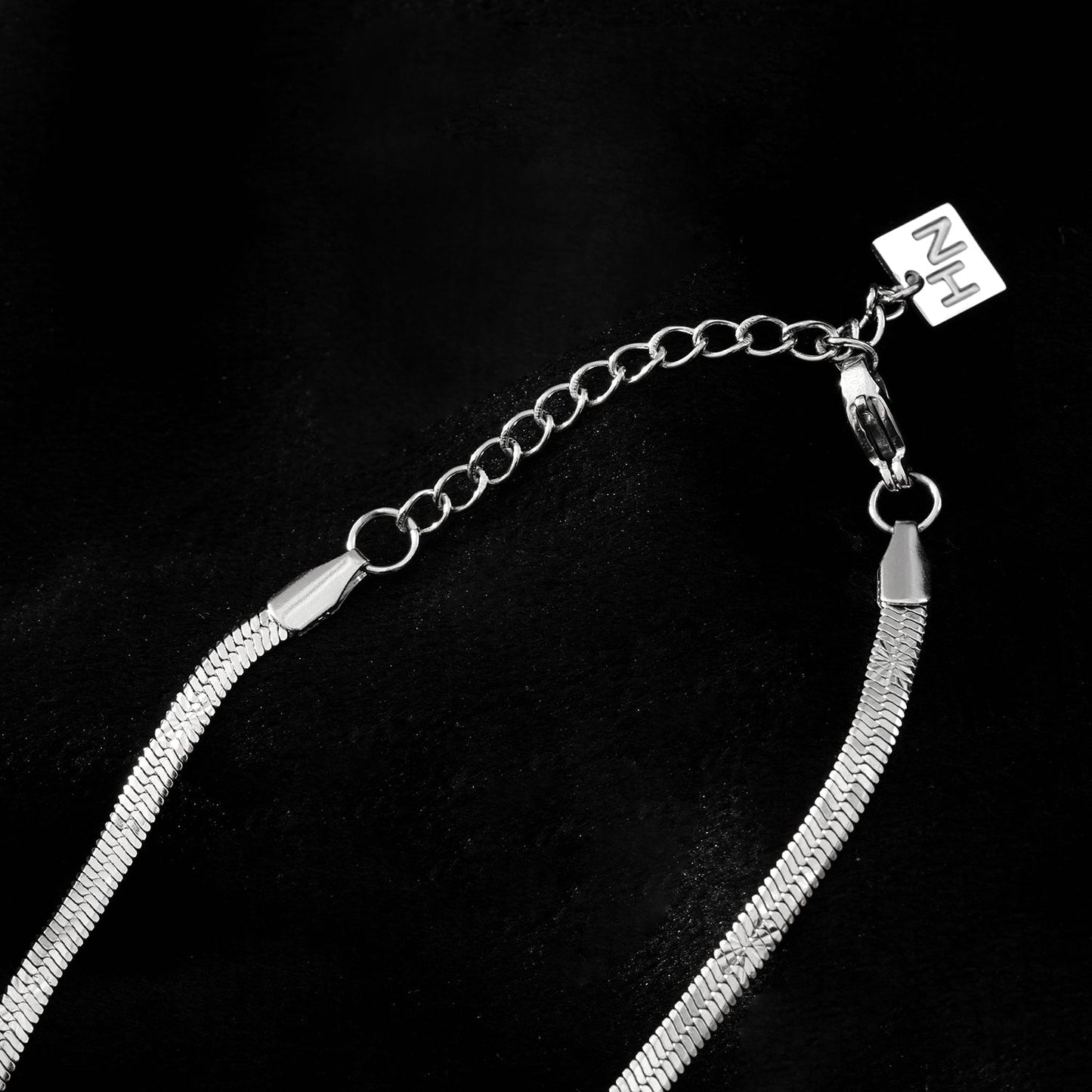 BAMBURG: Star Embossed Snake Skin Textured Silver Chain Necklace