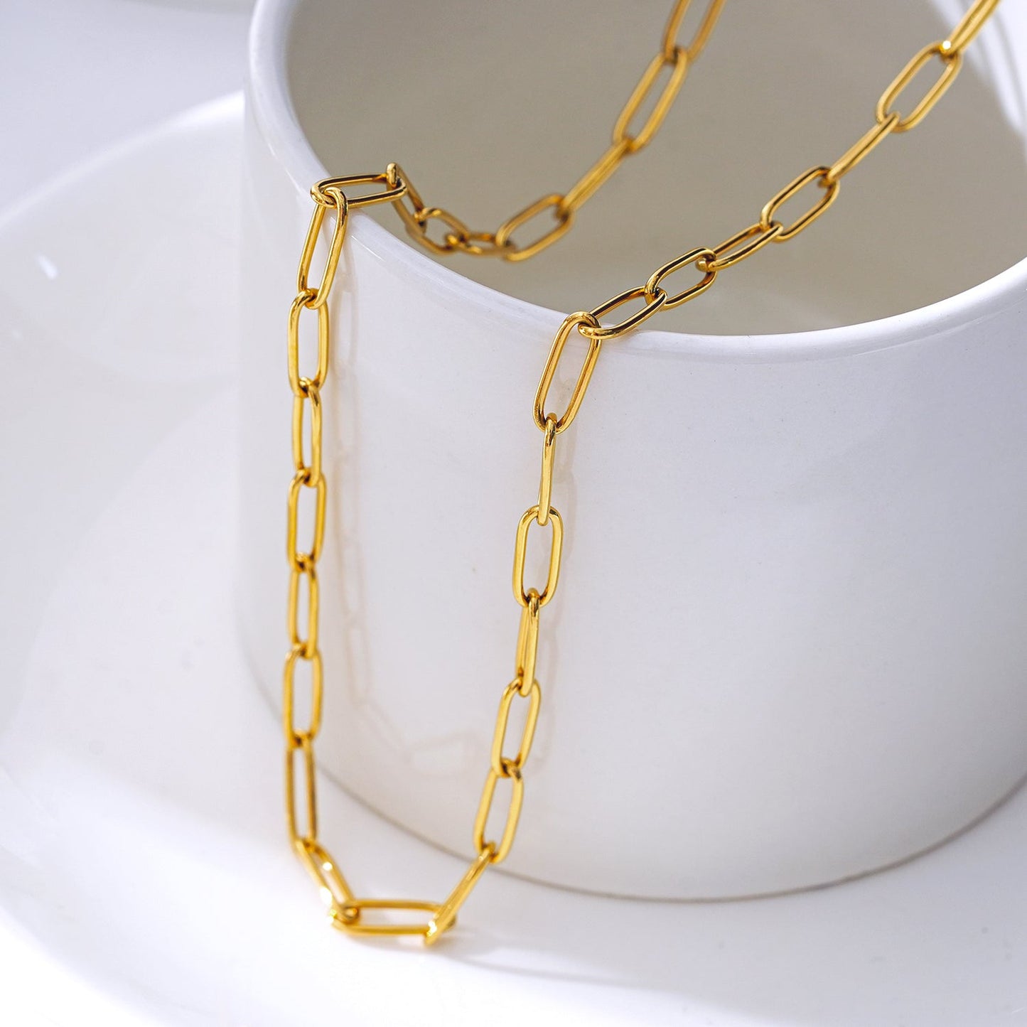 BARBICAN: Essential Gold Chain Link Paper-Clip Necklace - 22"