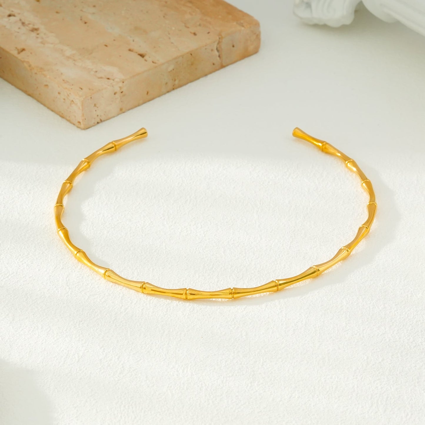 BENONI Gold: Bamboo Textured Choker Collar Necklace.