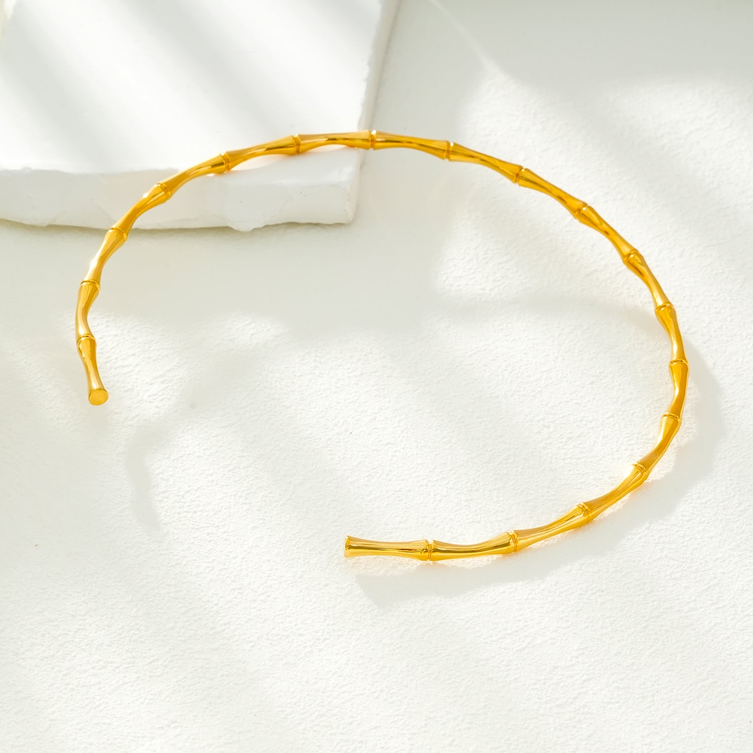 BENONI Gold: Bamboo Textured Choker Collar Necklace.