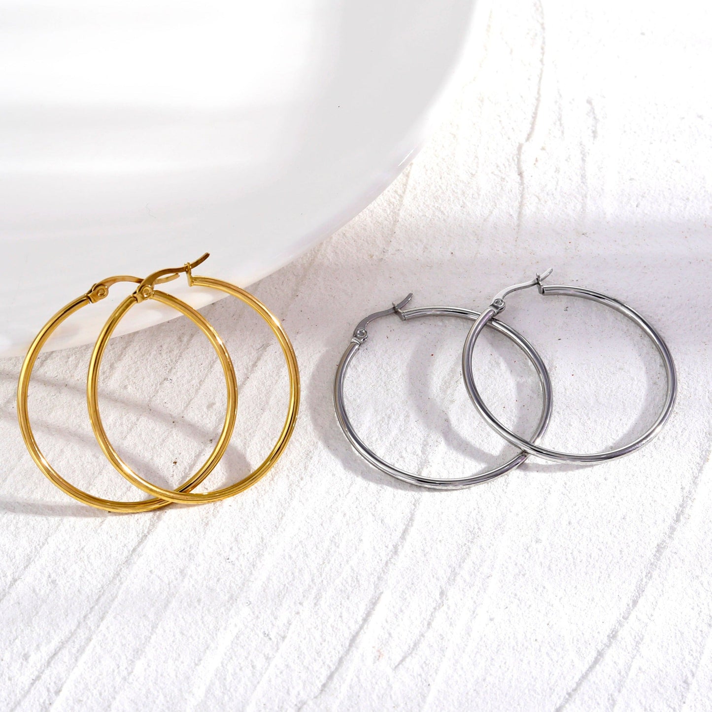 hackney_nine | hackneynine | BIANCA21089_earrings | affordable_jewelry | dainty_jewelry | stainless_steel_jewelry | 18K_gold_jewelry | gold_dipped_jewelry | gold-jewelry |hoops | hoop_earrings