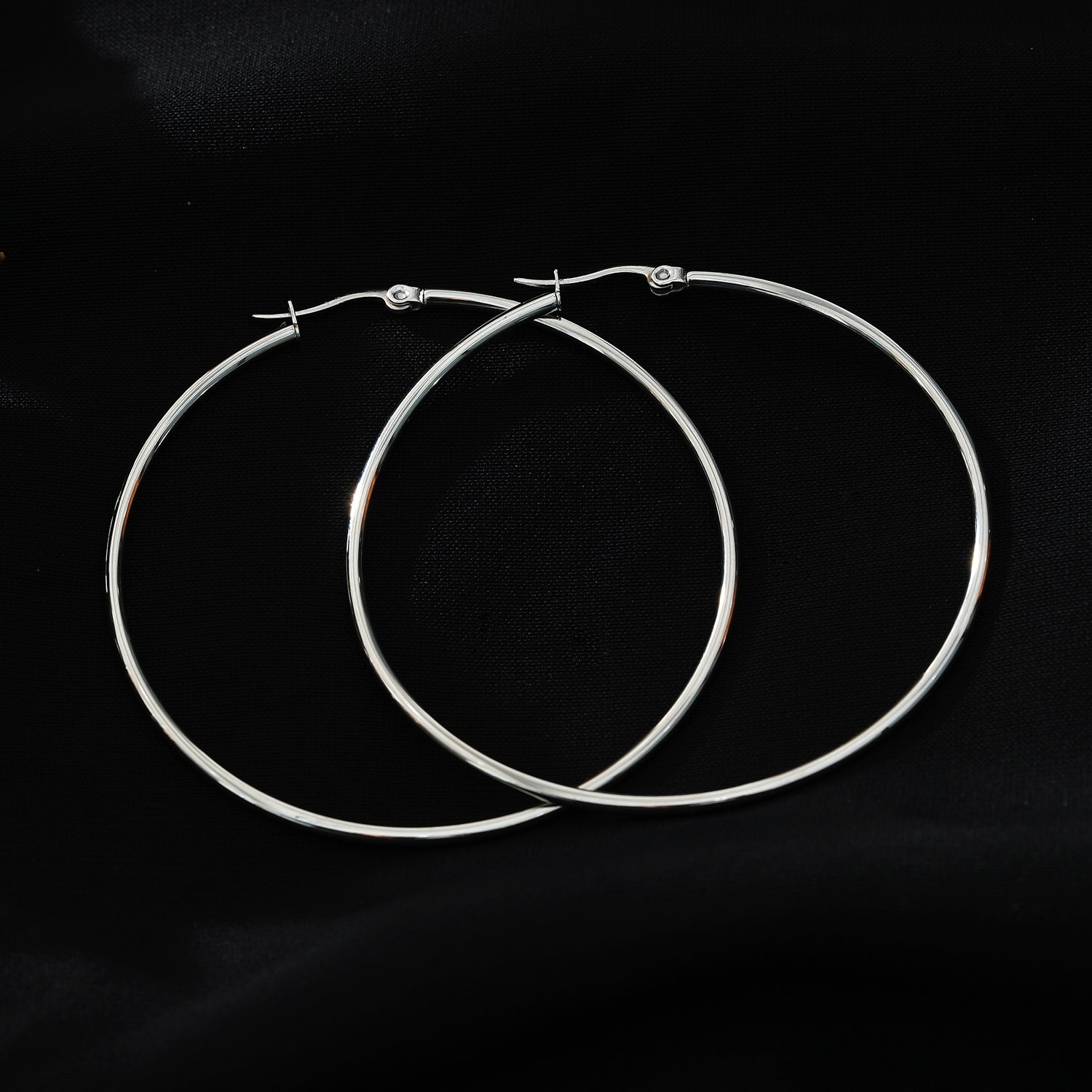 Style BIANCA Silver: Classic Essential Basic Round Silver Hoops. Available in 7 Sizes - 1cm to 6cm