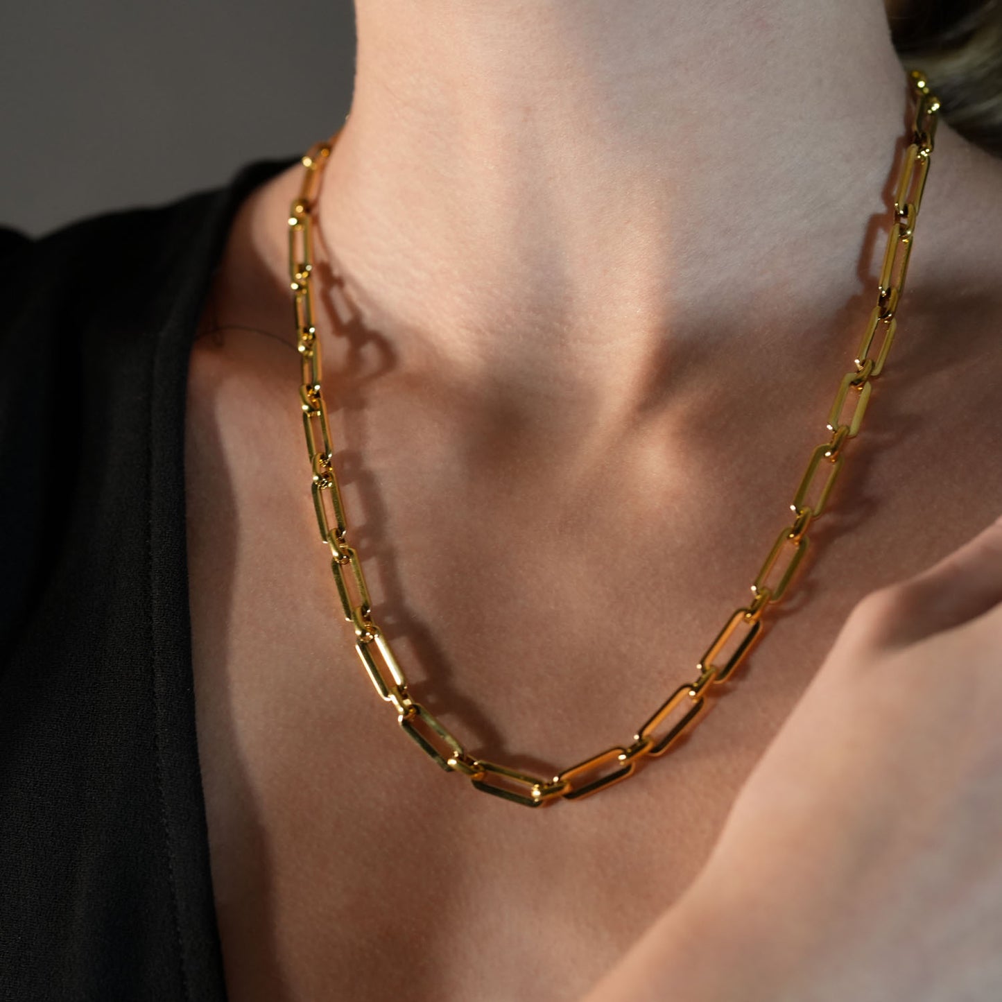 CANNES - Delicate Statement Paper-Clip Chain Necklace