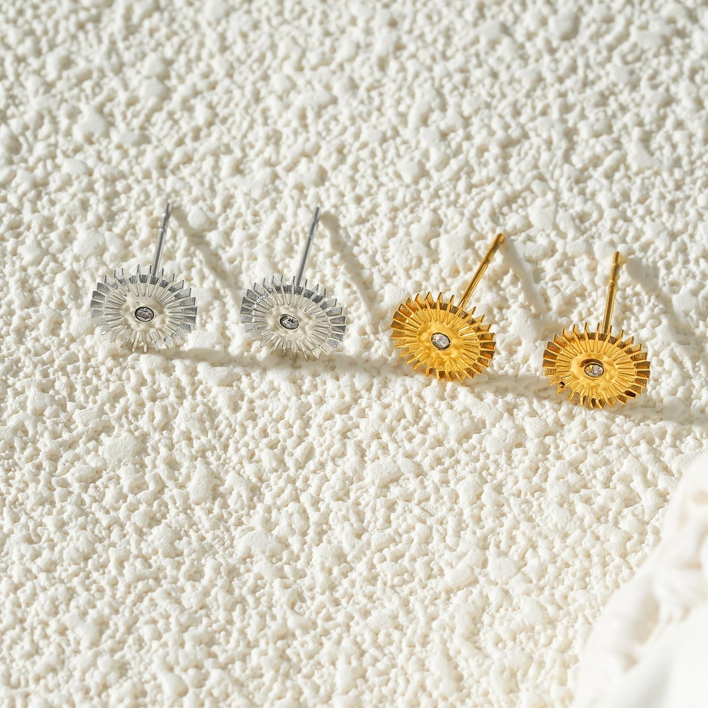 Style CAPITOLA: 'Night Star' Stud Earrings Silver & Gold