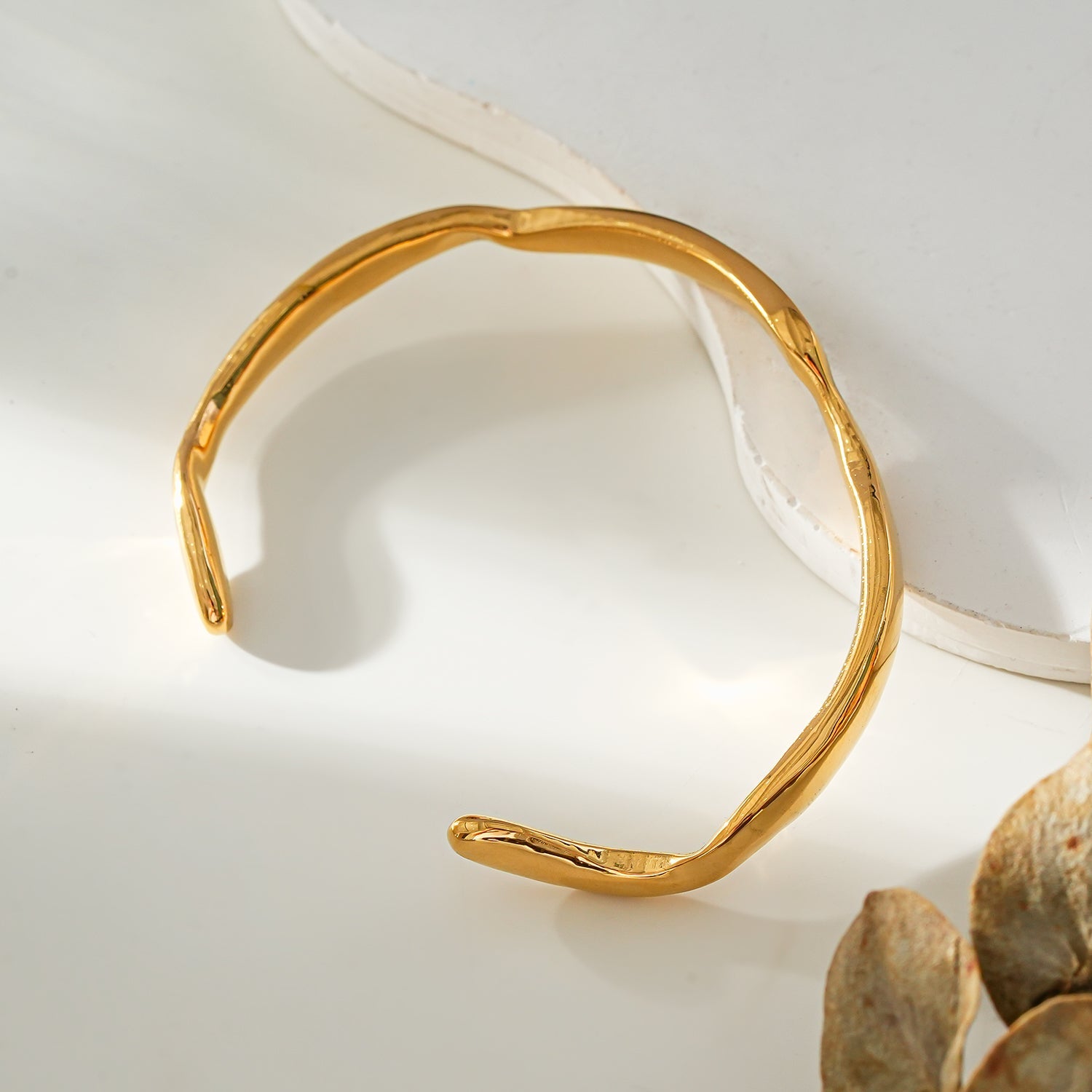 Style CHANBA: Avant Garde Abstract Shaped Bracelet in Gold