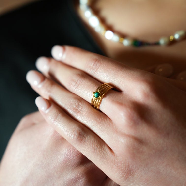 CHARMA: 5-Layer Circle Embossed Ring with a Malachite Stone Centre Piece