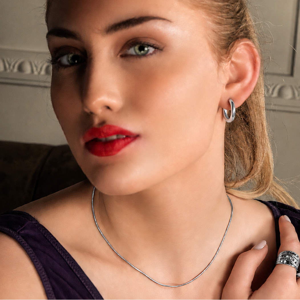 CHASTITY Silver (White Gold): Dainty Snake Skin Textured Chain Necklace
