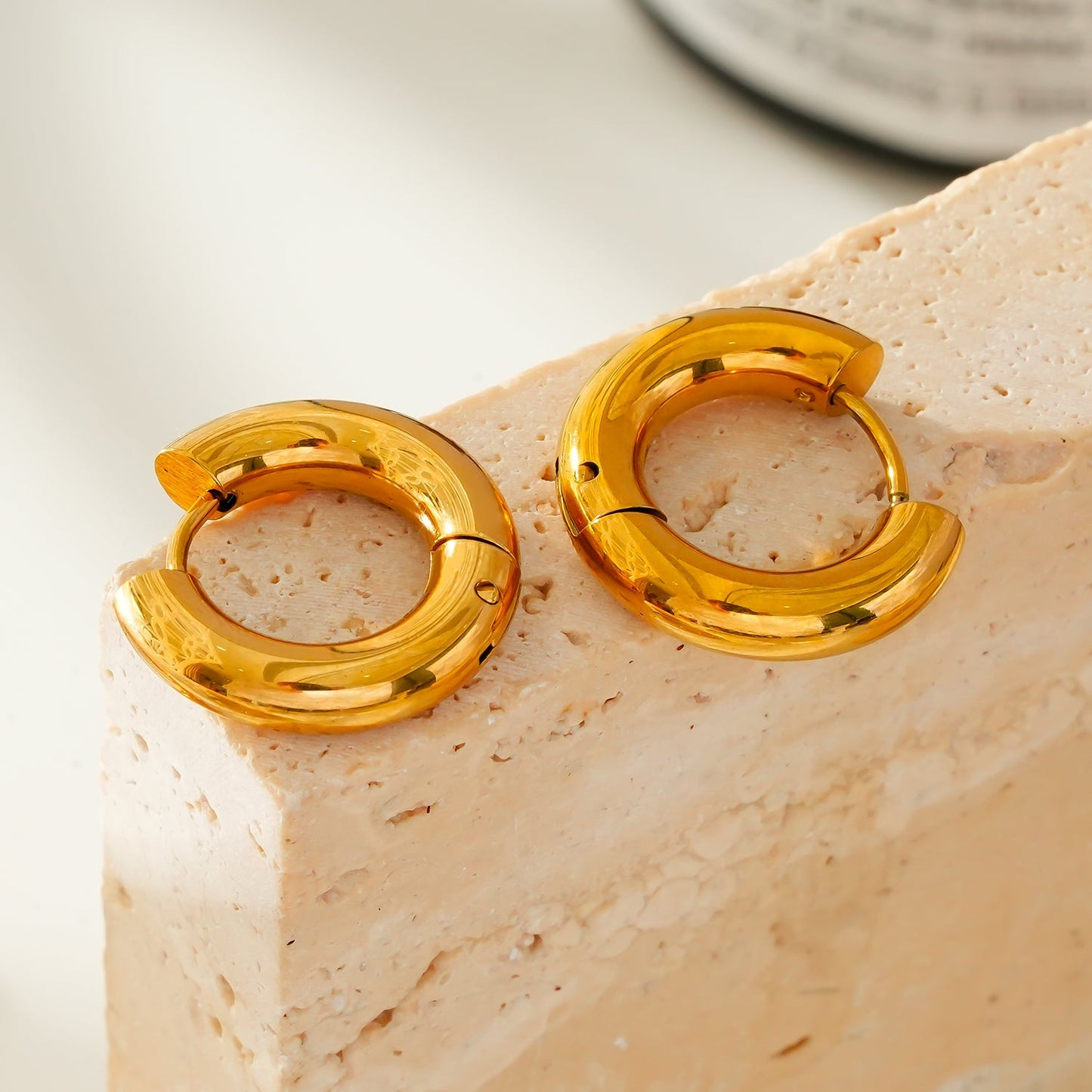 CHOLULA Gold: Mid Width Smooth Surface Tube Hoop Earrings