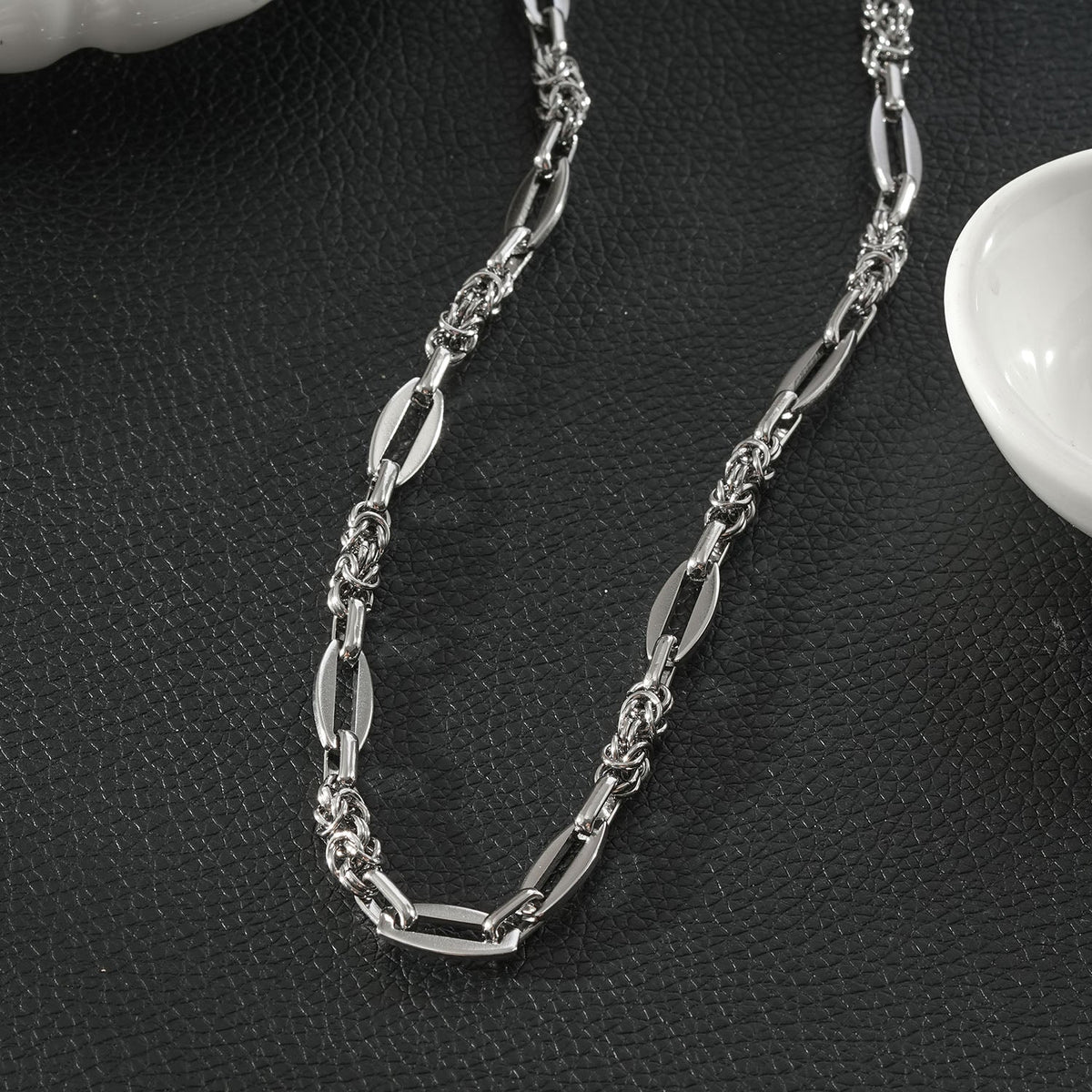 MATERA Silver (White Gold): Mixed Link Chain Necklace