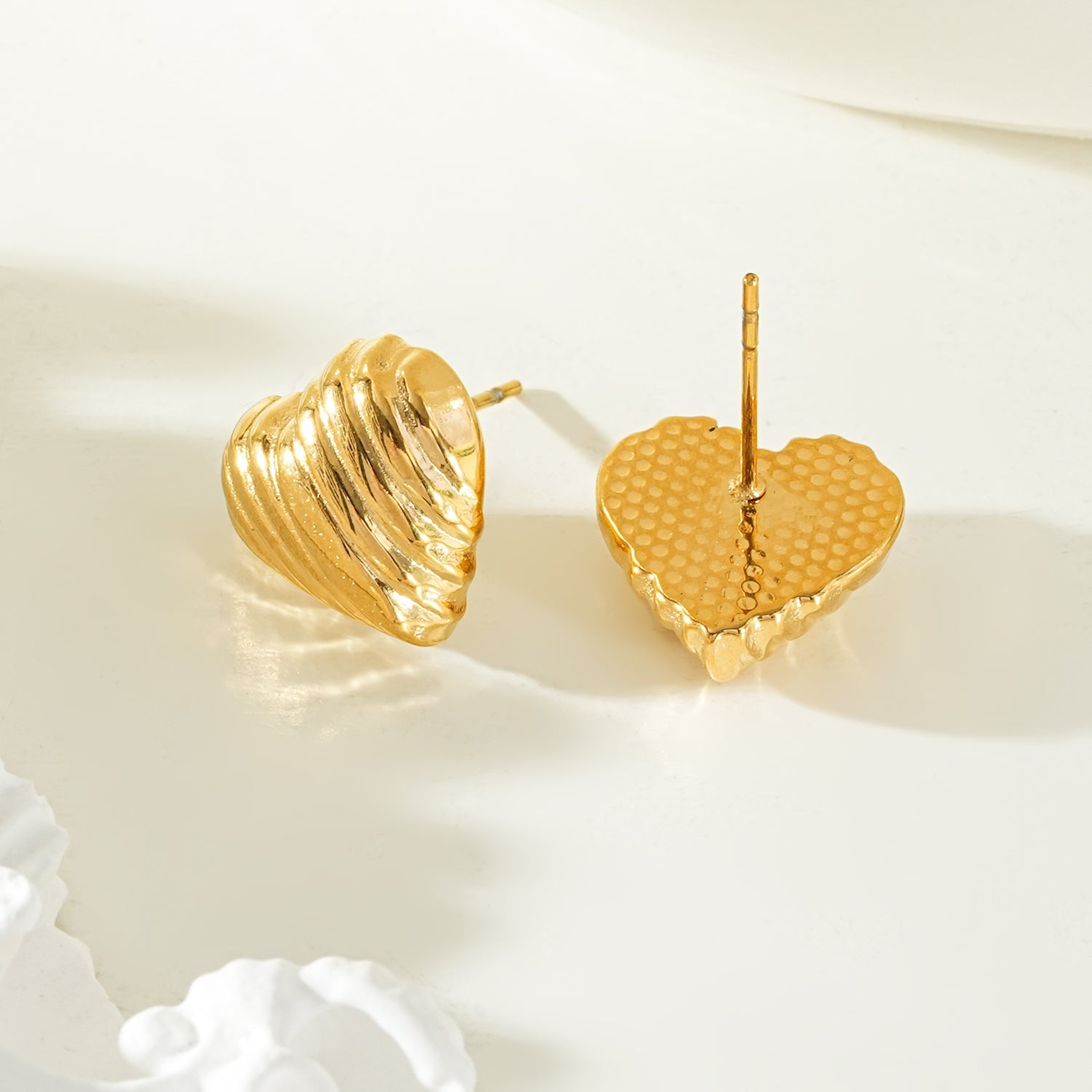 MICINA Gold: Art Deco Textured Heart Shaped Stud Earrings