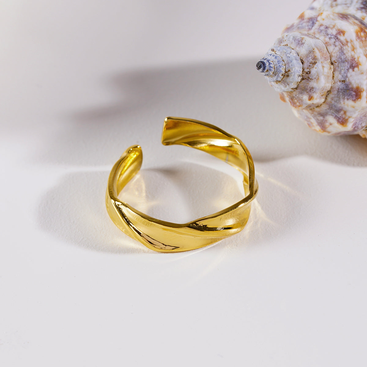 ELIAS Gold: Shapes & Textures Modernist Ring