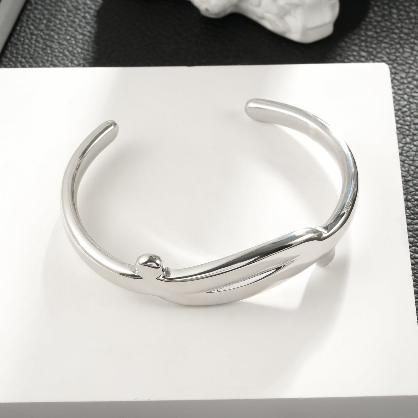 TANGHEUL Silver (White Gold): Sculptural Cuff Bracelet