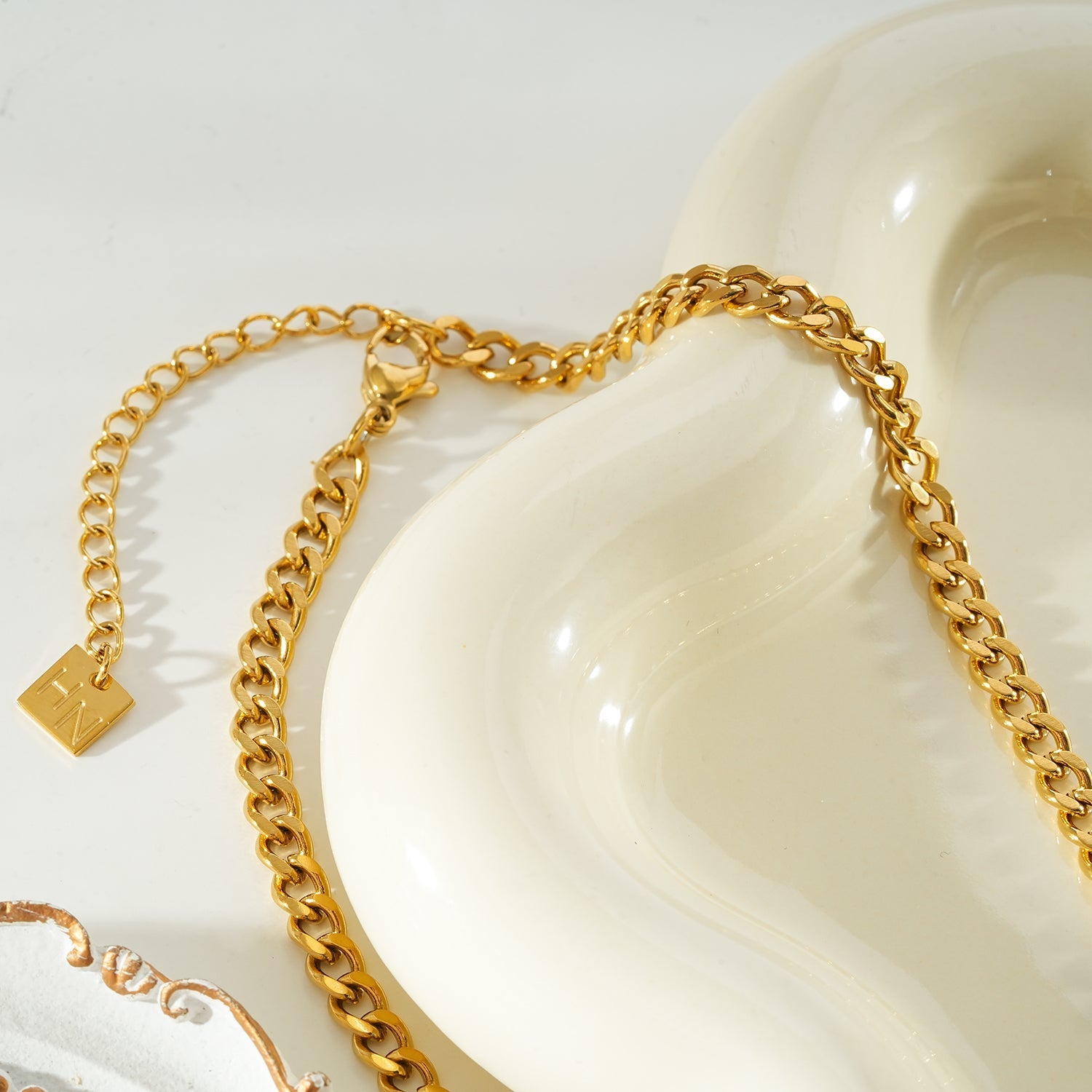 NIAH Gold: Heart Pendant Chain Necklace
