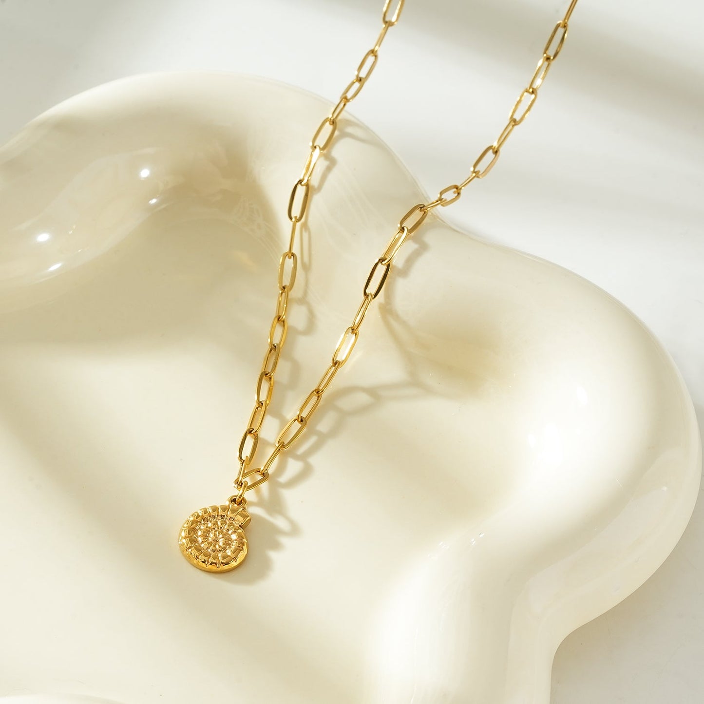 TANE Gold: Spiral Shell Pendant Paperclip Chain Necklace