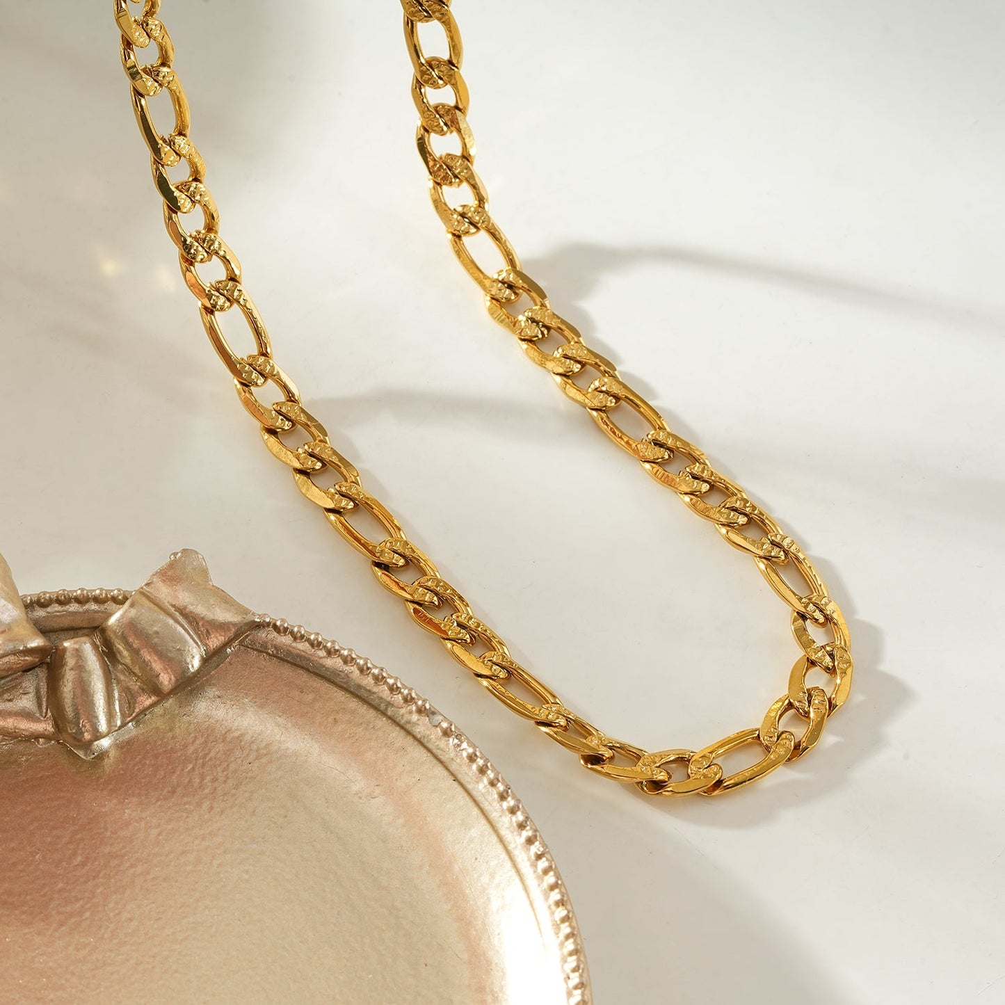 PUA Gold: Textured Figaro Chain Necklace