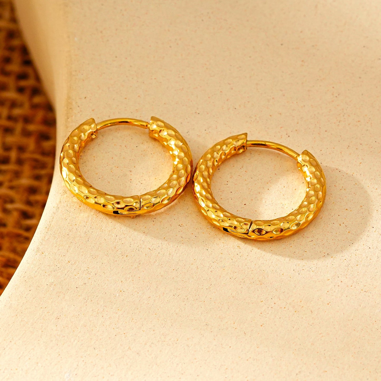 EDGWARE Gold: Decorative Hammered Hoop Earrings