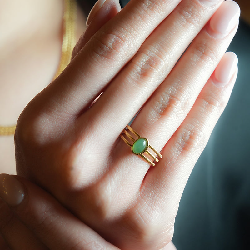 ELMARIE: Triple Banded Textured Ring Green Aventurine Stone Centre Piece