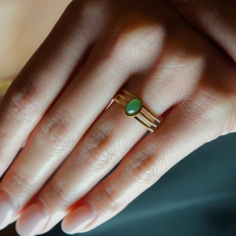 ELMARIE: Triple Banded Textured Ring Green Aventurine Stone Centre Piece