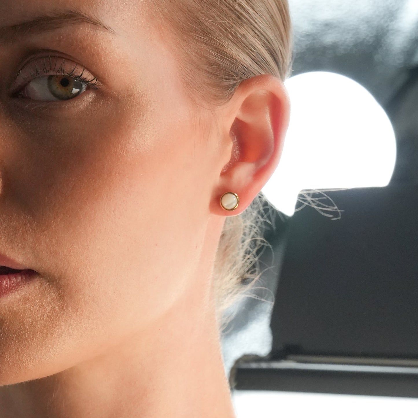ENFIELD: Gold Rimmed Natural Shell Round Stud Earrings