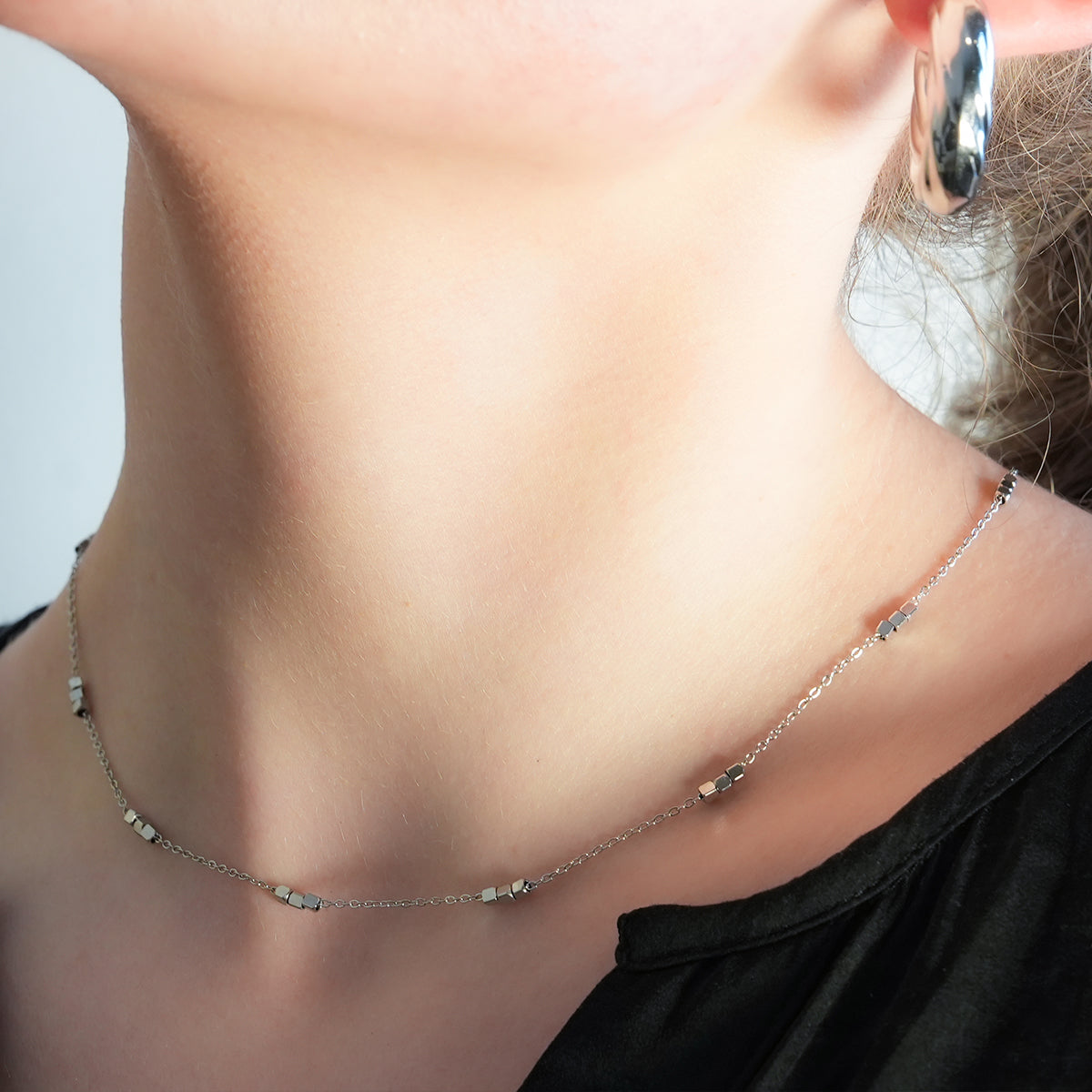 ERISSA: Trio Square-Beads Dainty Chain Necklace in White Gold (Silver Toned)