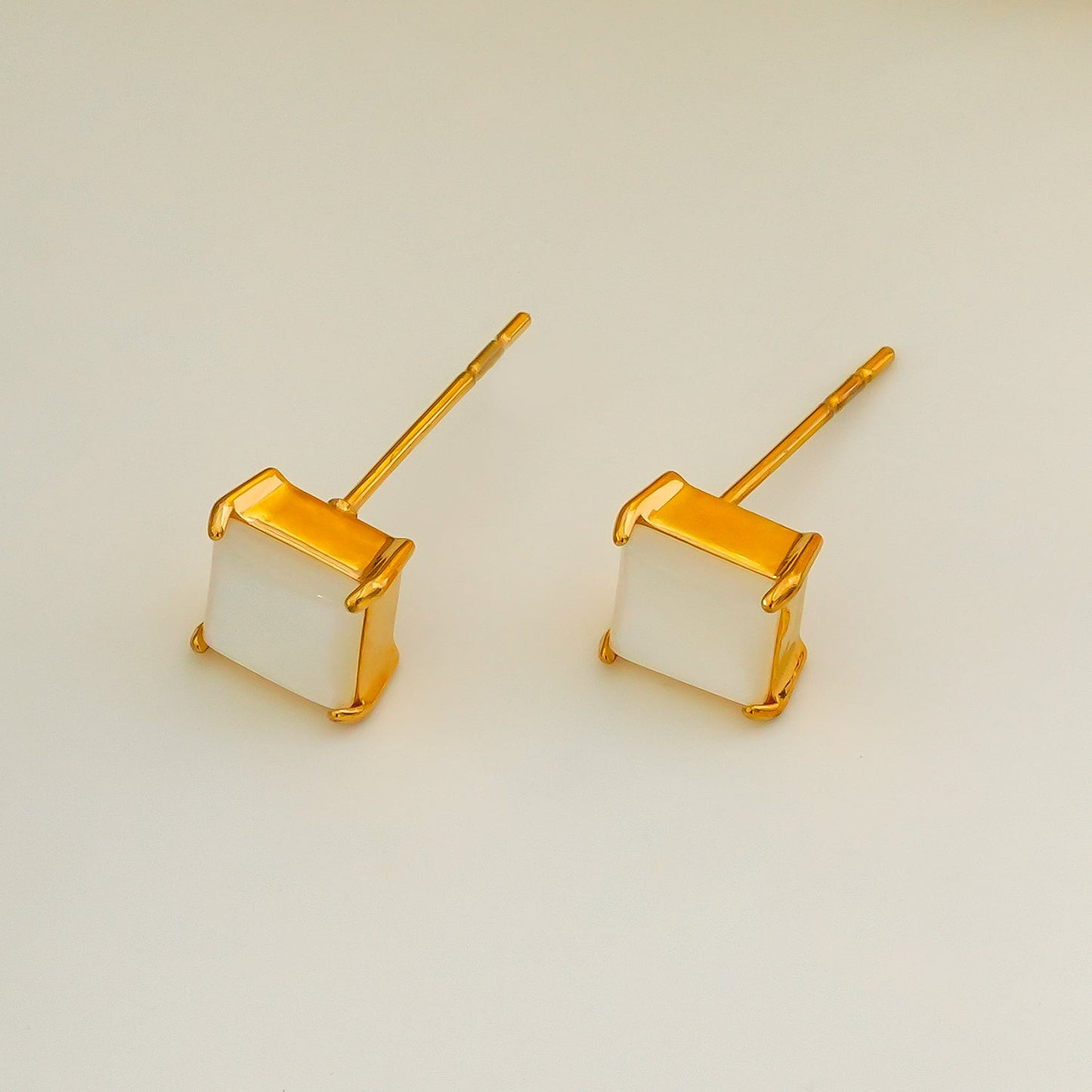 ERITH: Elegant Natural Shell Square Shaped Classic Stud Earrings