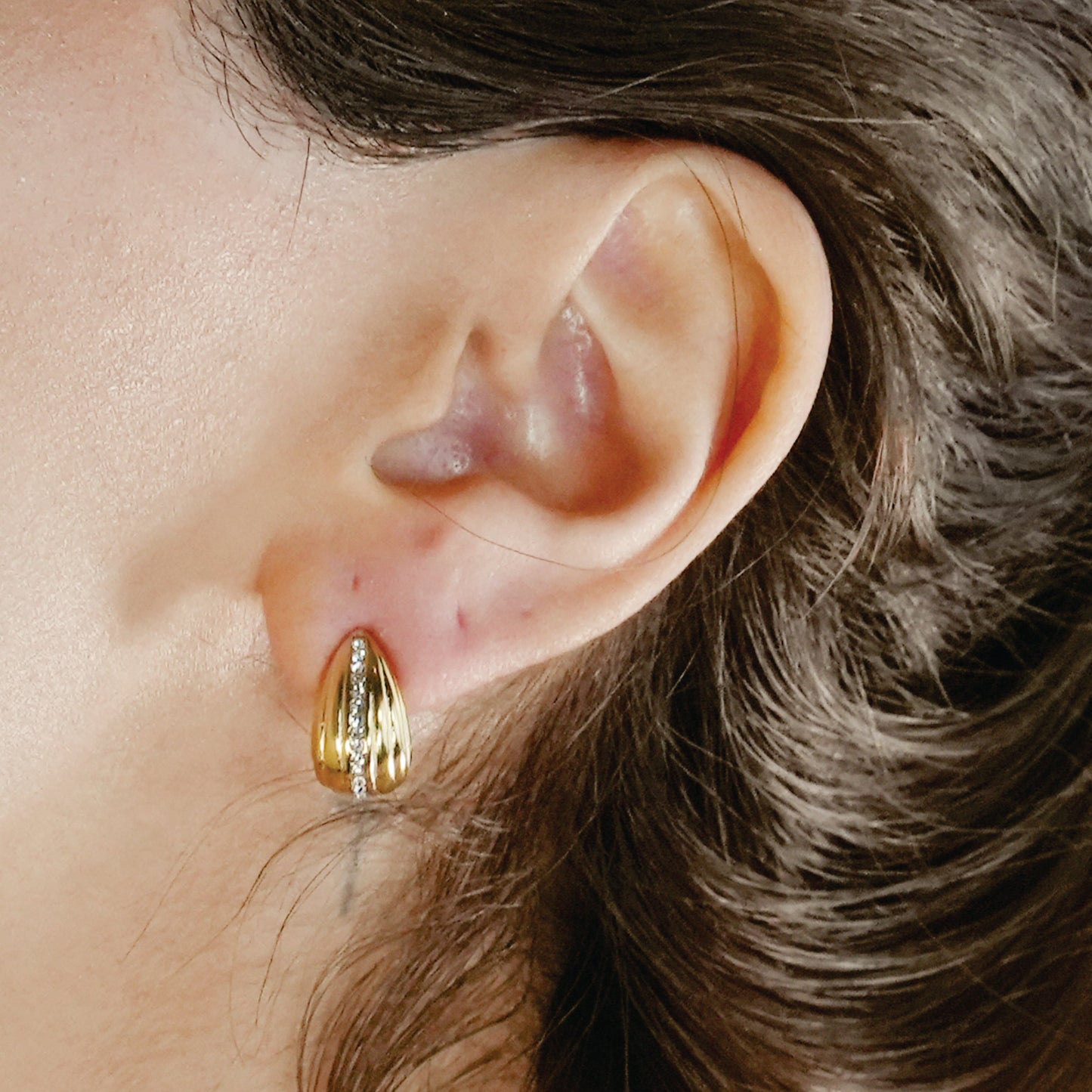 FERNDALE Gold: Stud Earrings with Textured Lines Highlighted with  a Pavé Zirconia (CZ) Middle Row