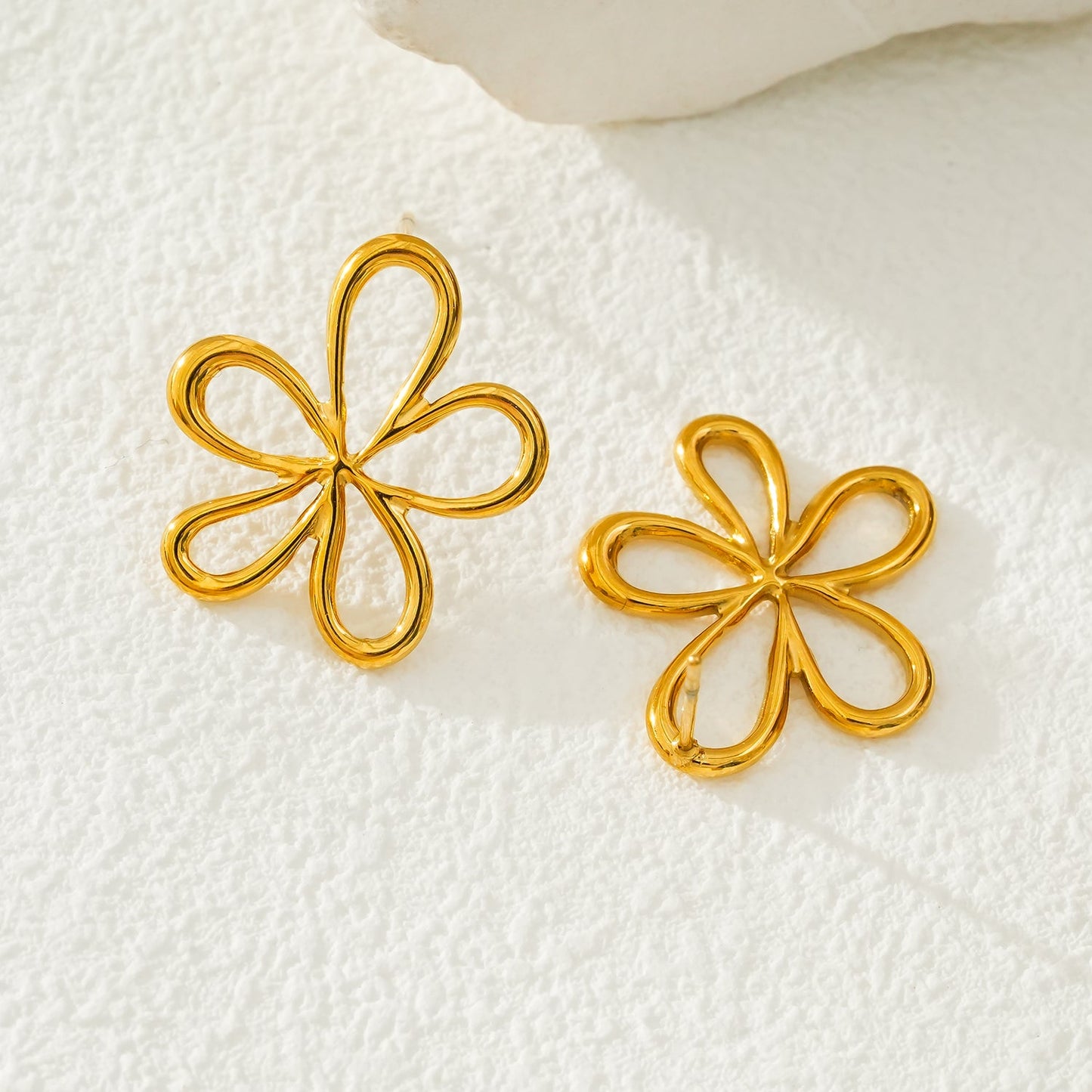 FIORI: Floral Fun Stud Earrings – A Bloom of Playful Elegance