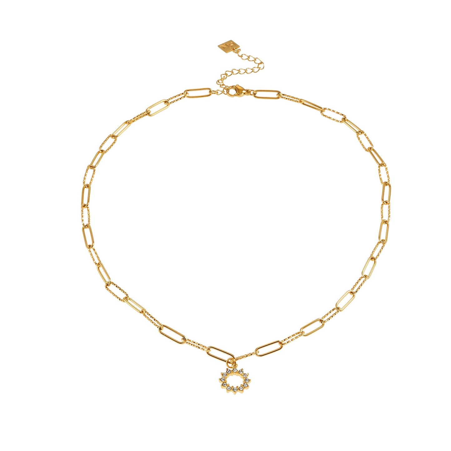 FRETTA: Radiant Star Shaped Pendant Zirconia Chain Necklace in Gold.