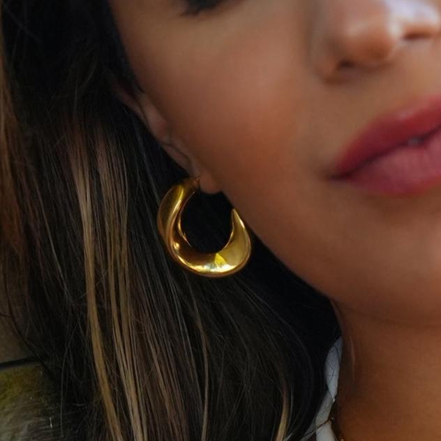 Style GALENA Gold: Twisted Hoop Style Earrings