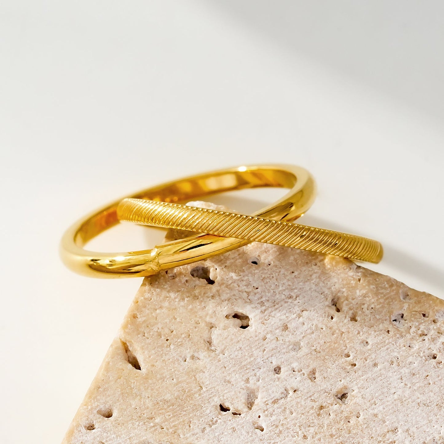 GILBERT: Double Banded Interconnected Stack Ring in Gold