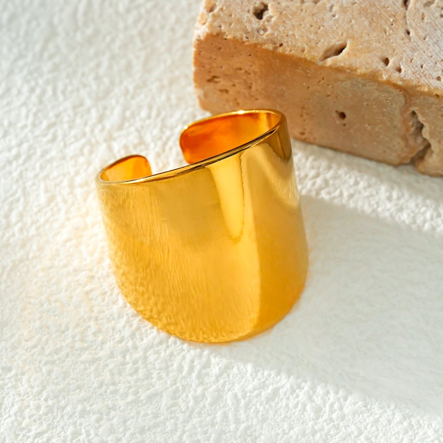 GOKOU: Elongated Wide Band Modernist Gold Ring.