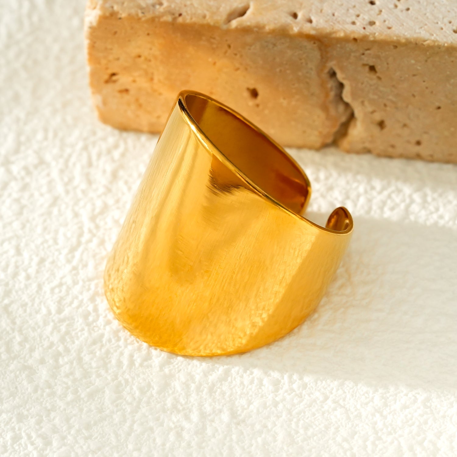 GOKOU: Elongated Wide Band Modernist Gold Ring.