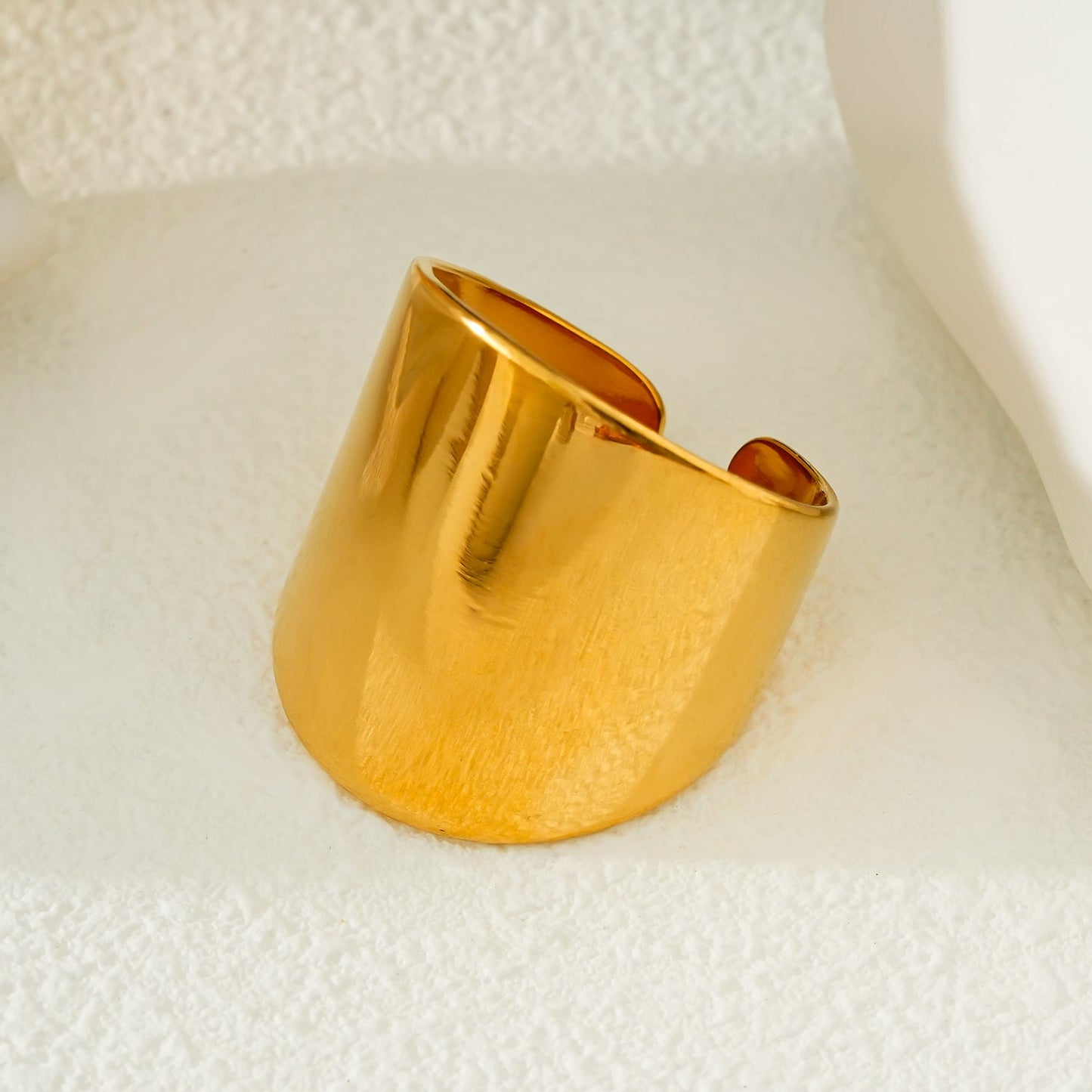 GOKOU: Elongated Wide Band Modernist Gold Ring.