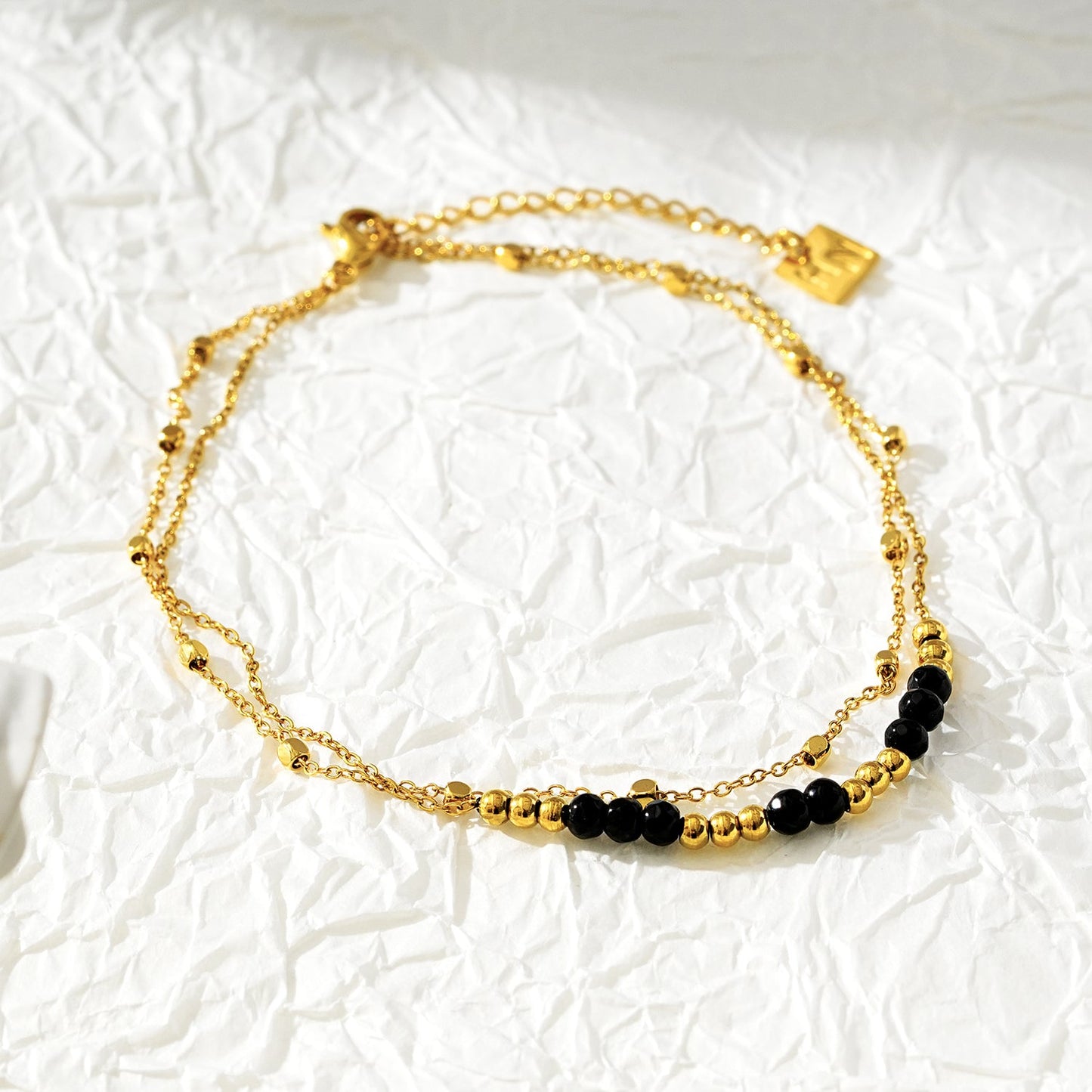 HILDA LG: Two-in-One Square Beads & Round Beads in Black & Gold Anklet.