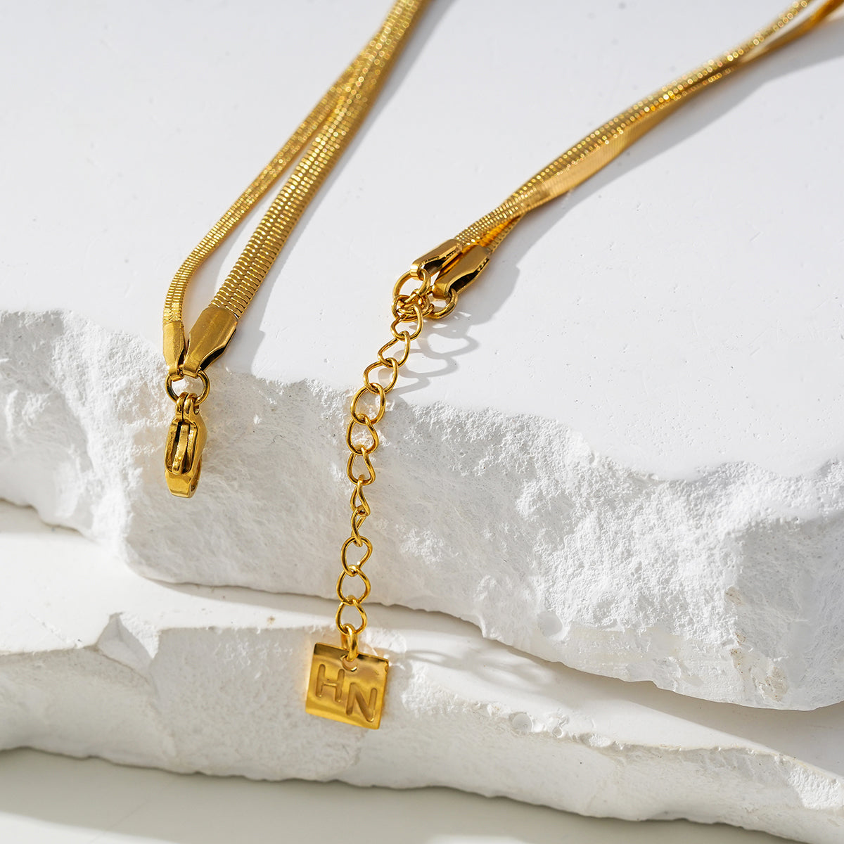 INESE LG: Snake-Skin Textured 2-Layer Gold Anklet